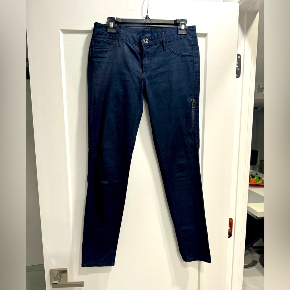 Armani Exchange dark blue skinny jeans. Side zipper, two back zippers on legs